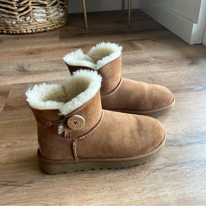 UGG Mini Bailey Button II Boot